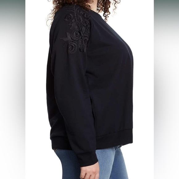 Gloria Vanderbilt Ladies' Fall Winter Black Pullover Sweater with Lace Sz L NWT - Picture 2 of 5